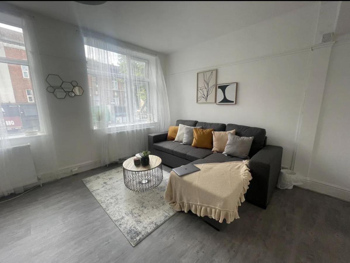 Charming 2 Bed Flat On Tower Bridge Leilighet London Eksteriør bilde